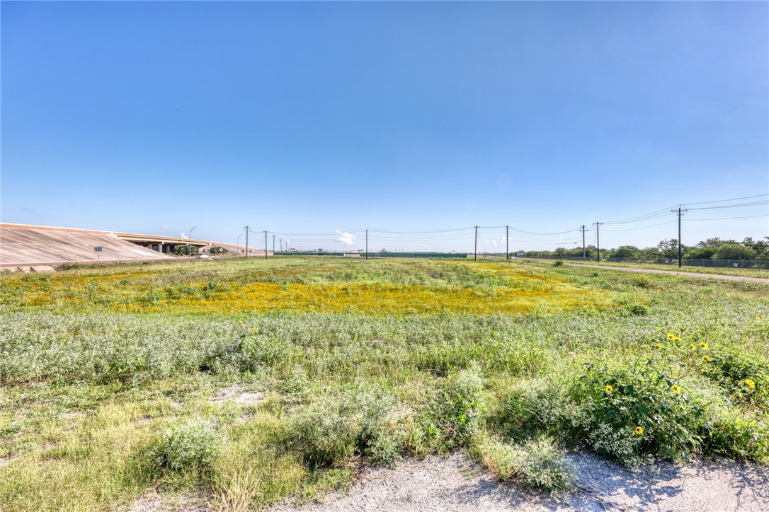 0 Crosstown Expy Property Photo 7