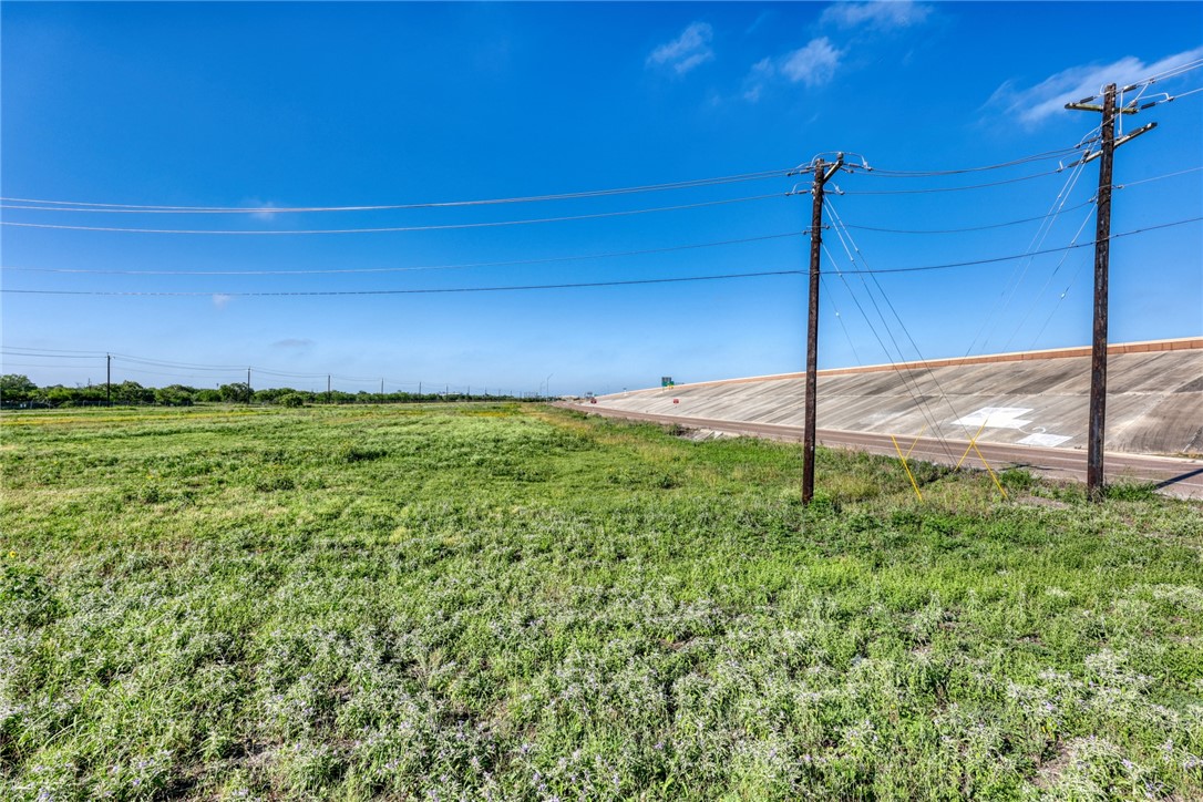 0 Crosstown Expy Property Photo 14
