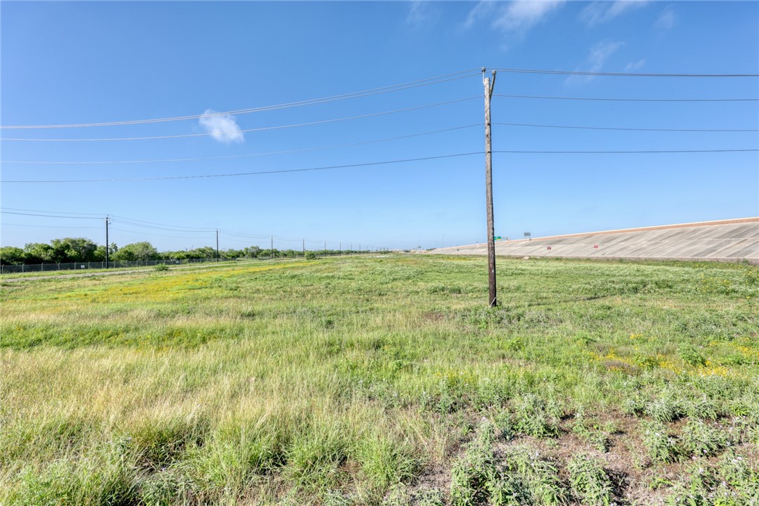0 Crosstown Expy Property Photo 18