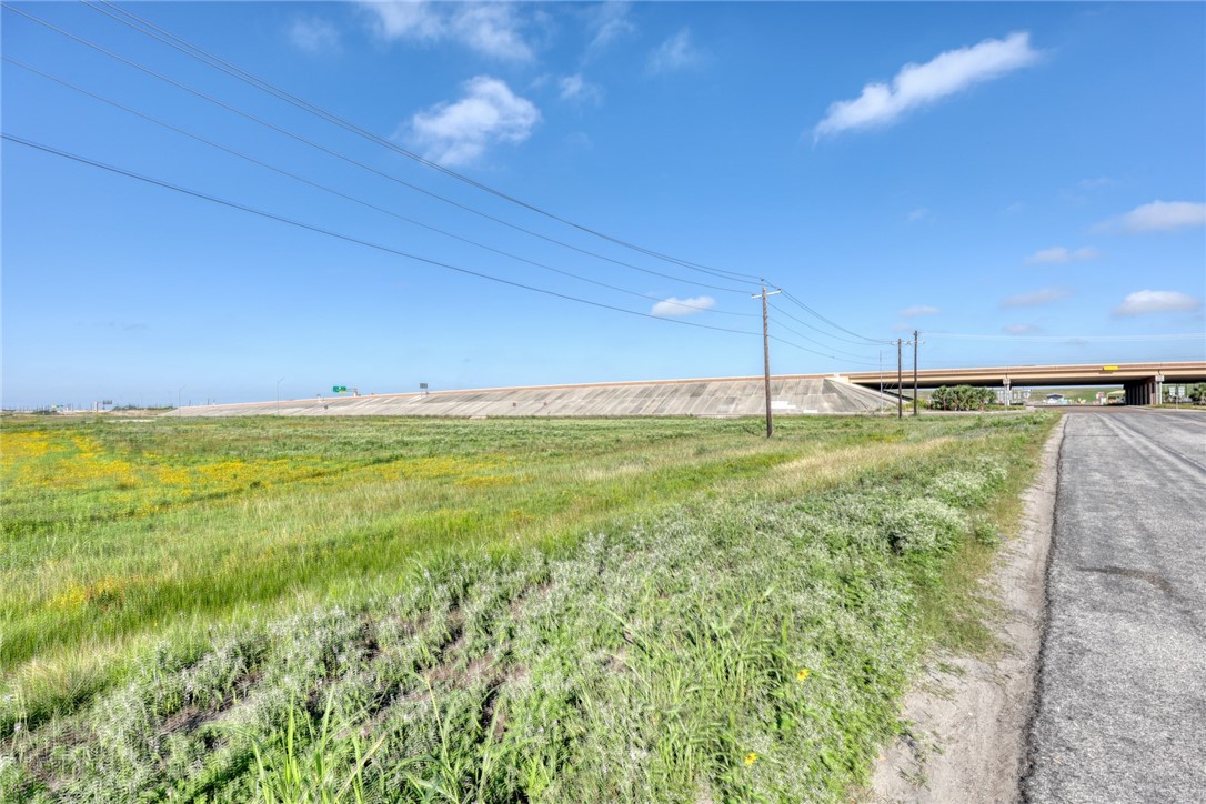 0 Crosstown Expy Property Photo 19