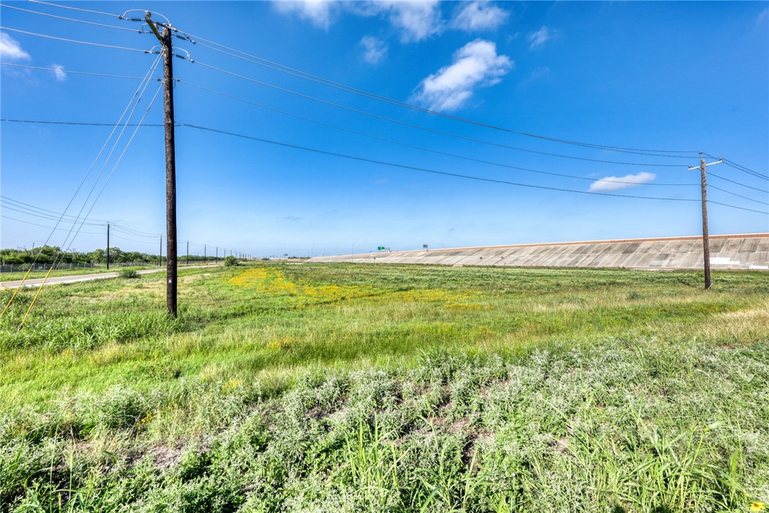 0 Crosstown Expy Property Photo 21