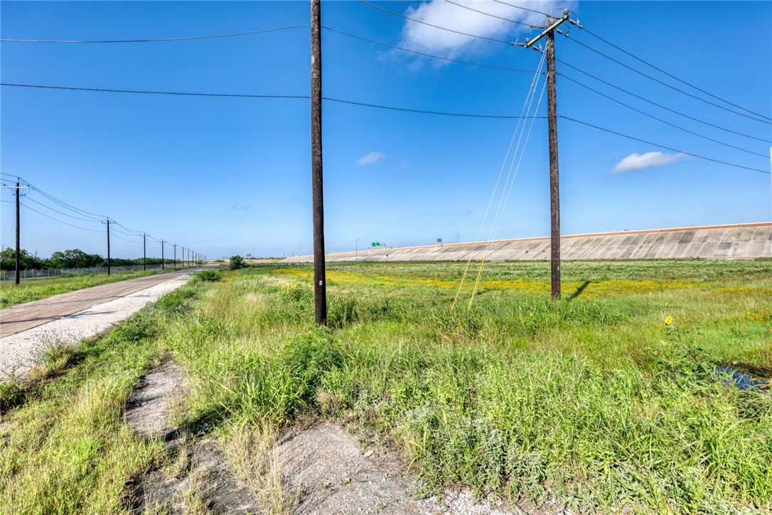 0 Crosstown Expy Property Photo 23