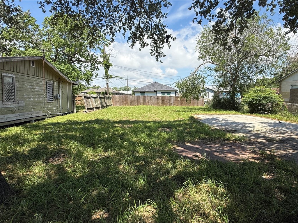 3021 Carver Dr Property Photo 5