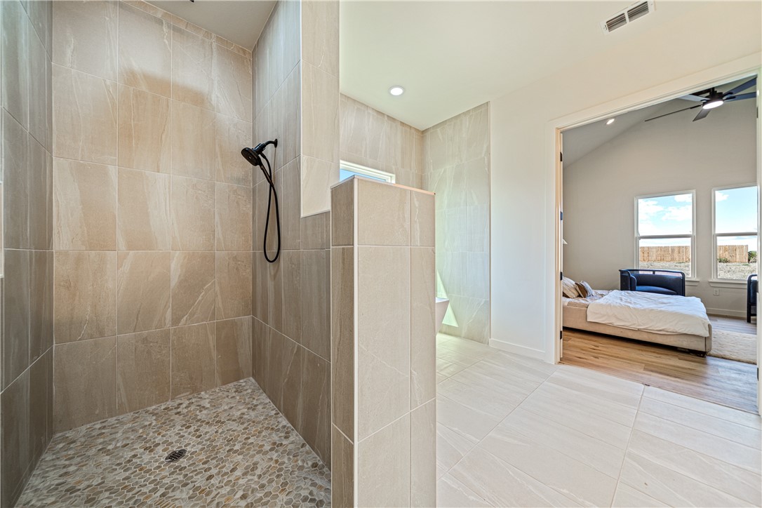 2185 London Ranch Dr Property Photo 31