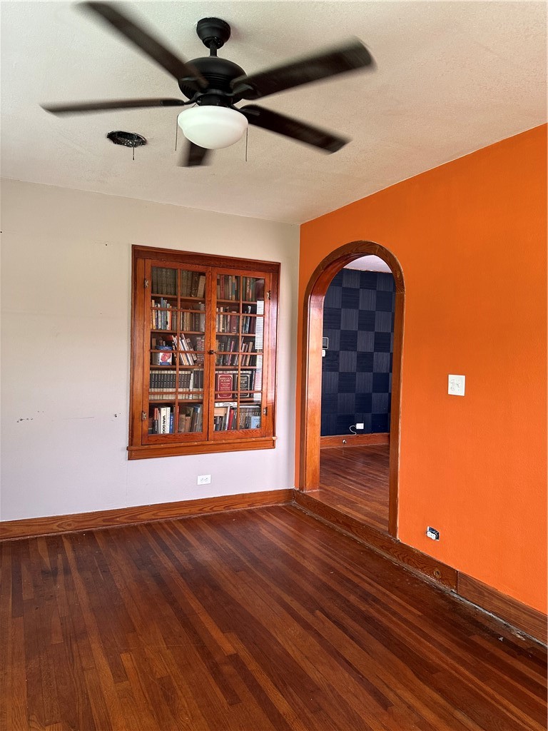 1005 E Fulton St Property Photo 4