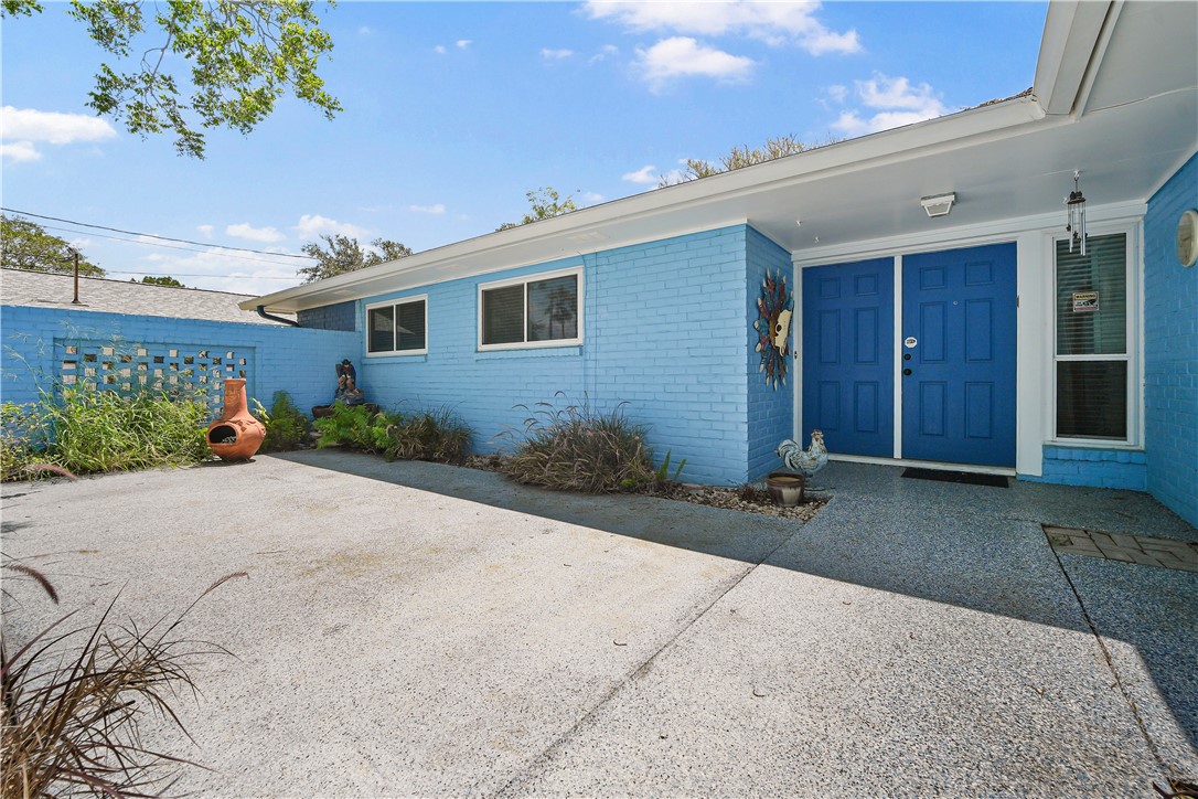 3331 Bali Dr Property Photo 4