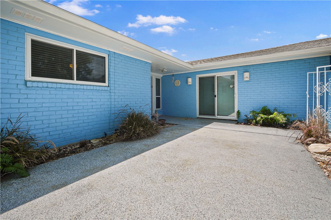 3331 Bali Dr Property Photo 5