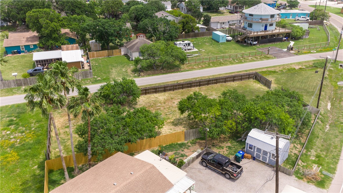 4122 & 4126 Summit Dr Property Photo 14