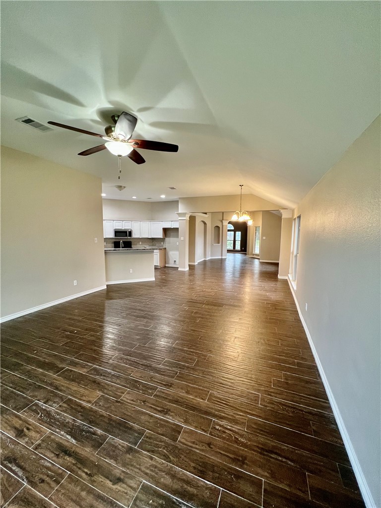 2417 Windblown Dr Property Photo 4