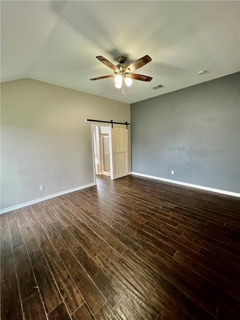 2417 Windblown Dr Property Photo 8