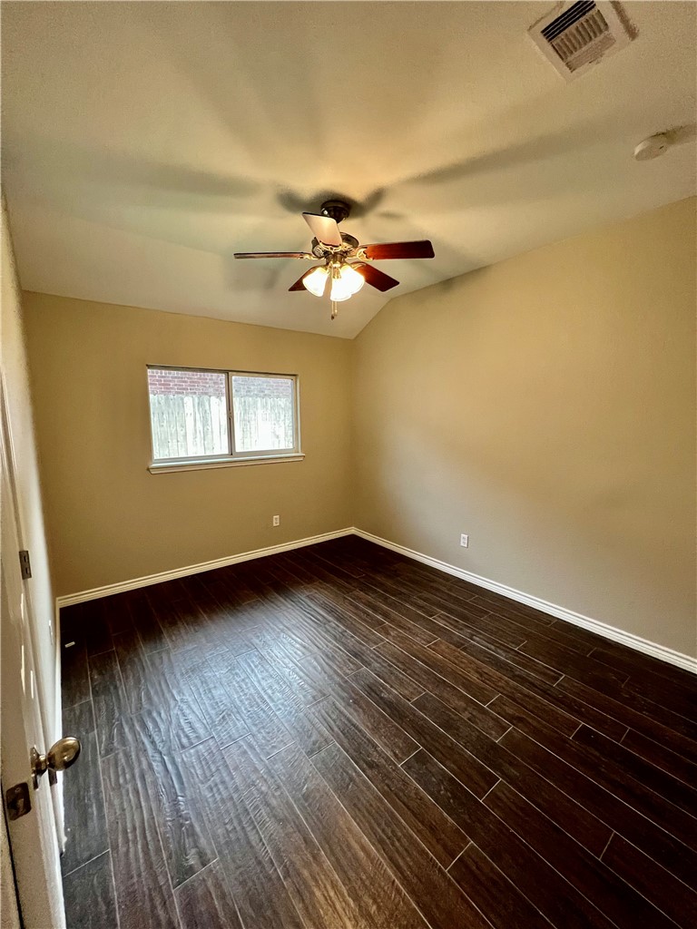 2417 Windblown Dr Property Photo 14