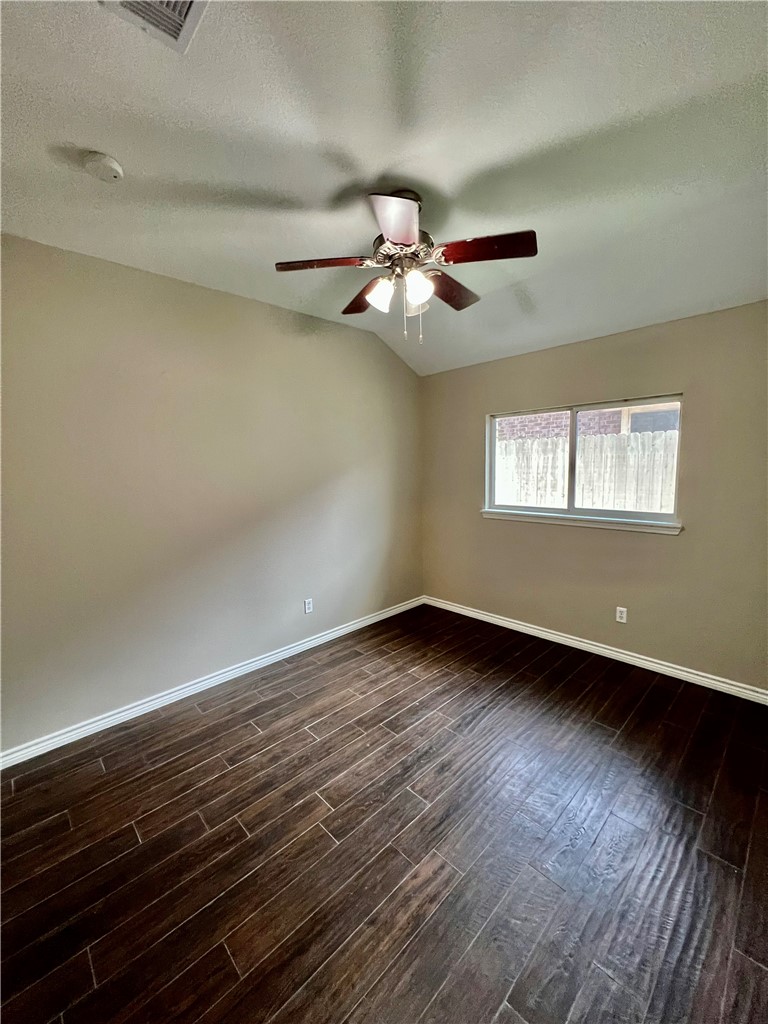 2417 Windblown Dr Property Photo 15