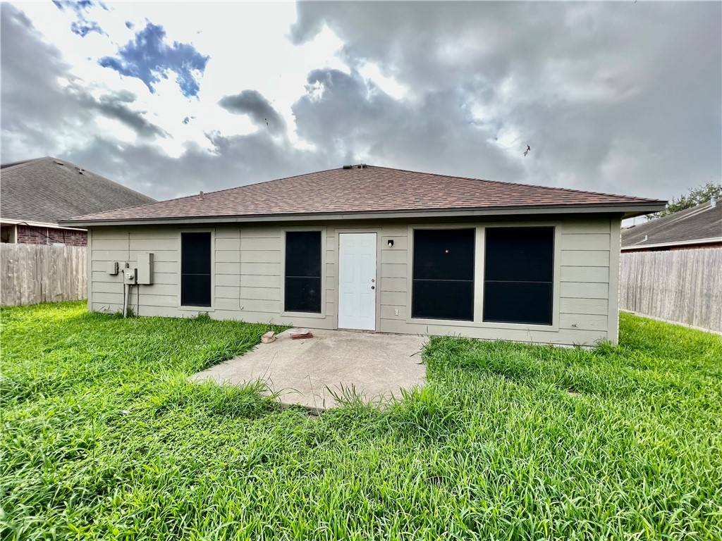 2417 Windblown Dr Property Photo 16