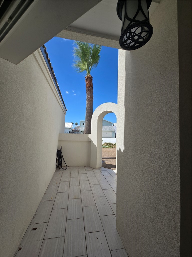 13921 Dasmarinas Dr Property Photo 2