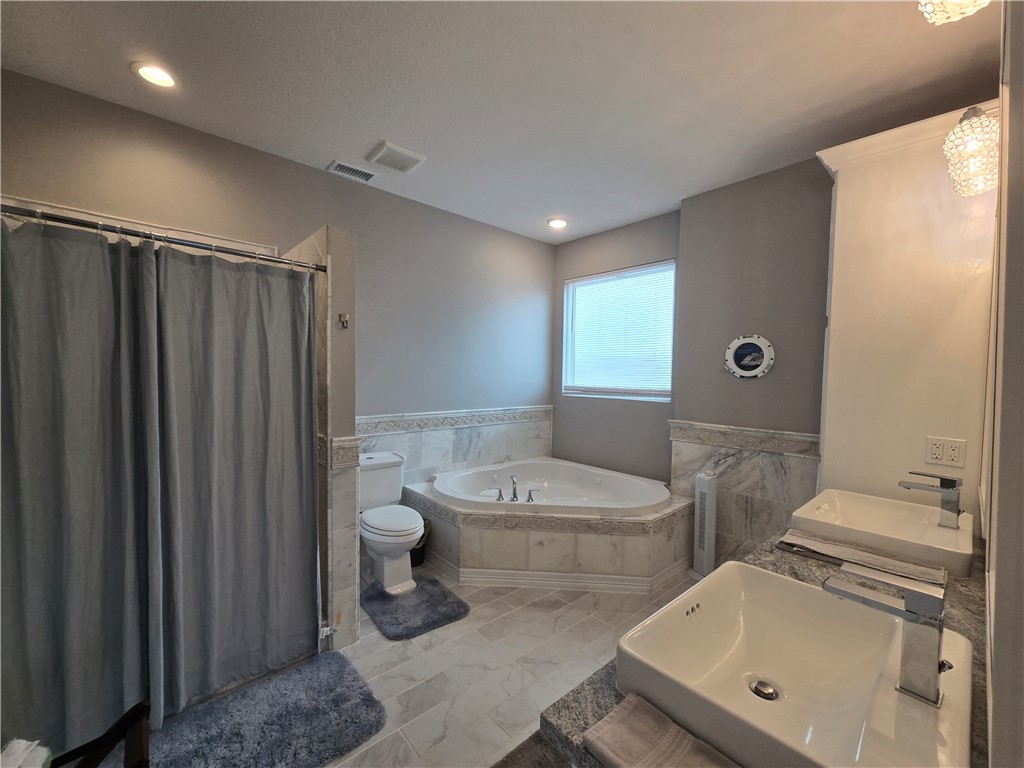 13921 Dasmarinas Dr Property Photo 12