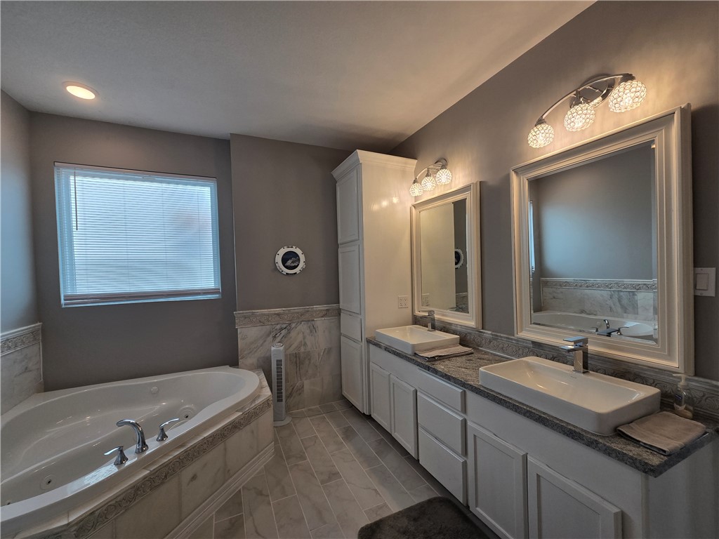 13921 Dasmarinas Dr Property Photo 13