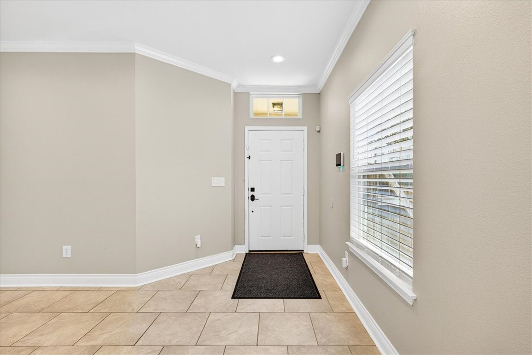 3005 Las Brisas St Property Photo 2