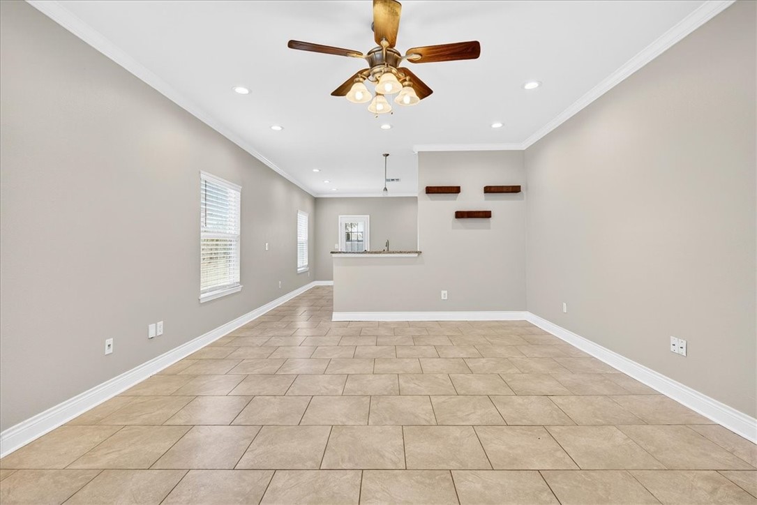3005 Las Brisas St Property Photo 3