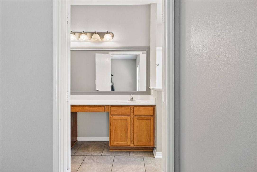 3005 Las Brisas St Property Photo 25
