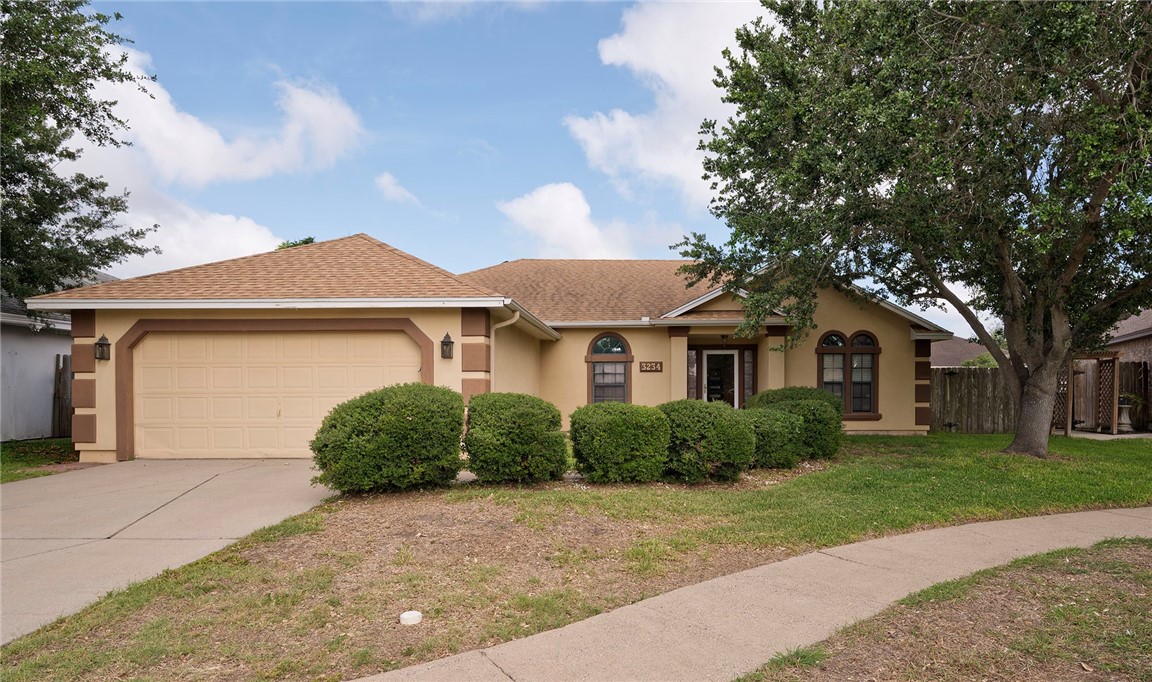 3234 Santa Cruz Dr Property Photo 1