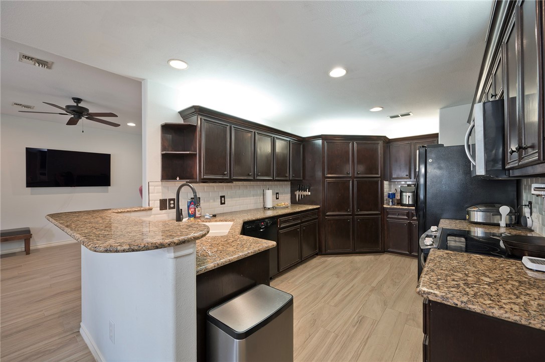 3234 Santa Cruz Dr Property Photo 4