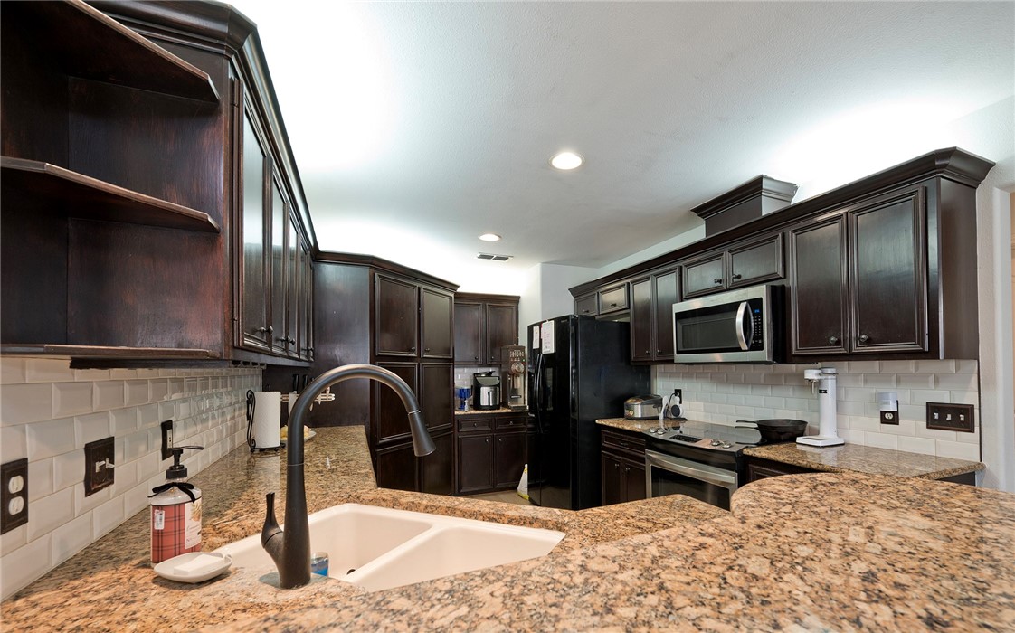 3234 Santa Cruz Dr Property Photo 6