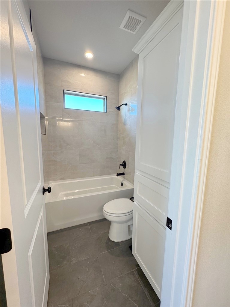 1414 Jack Chesney St Property Photo 18