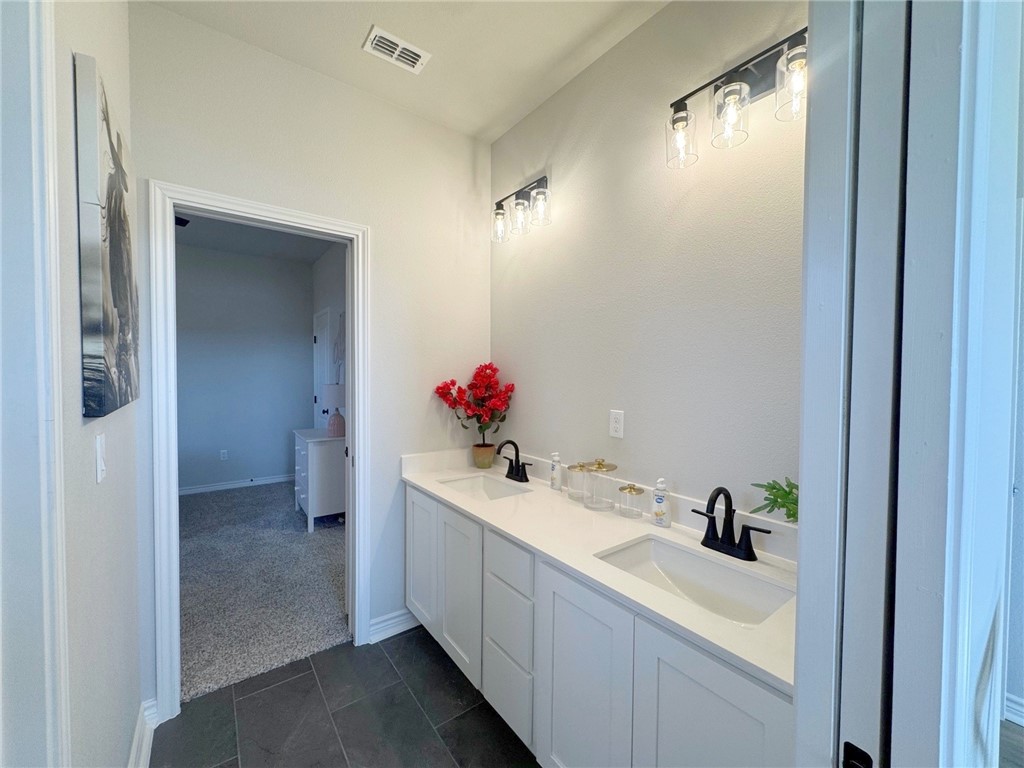 1414 Jack Chesney St Property Photo 19
