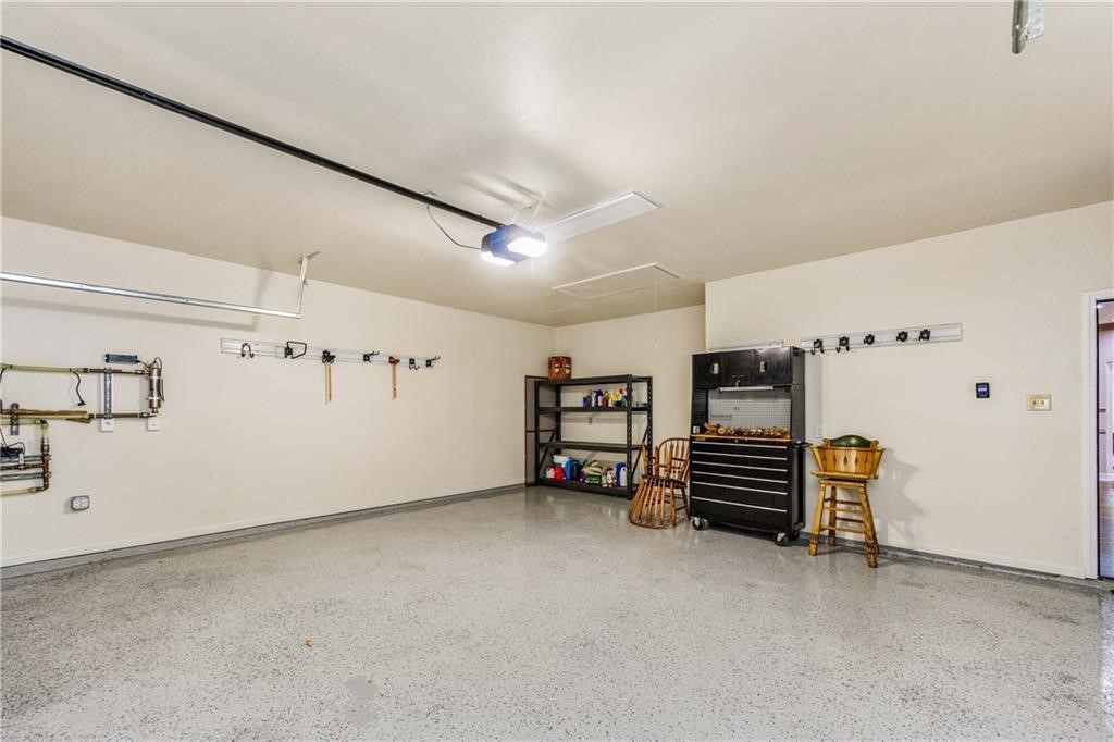 7013 Adcote Dr Property Photo 13