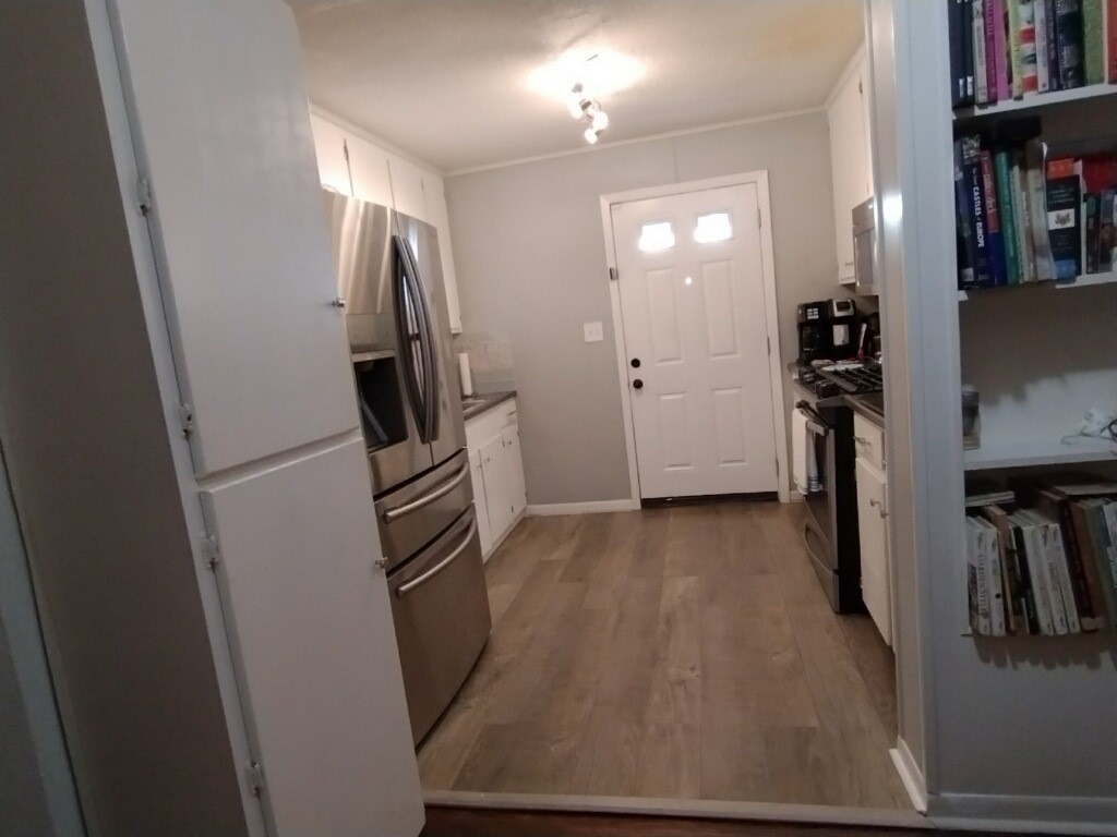 721 Claride St Property Photo 6