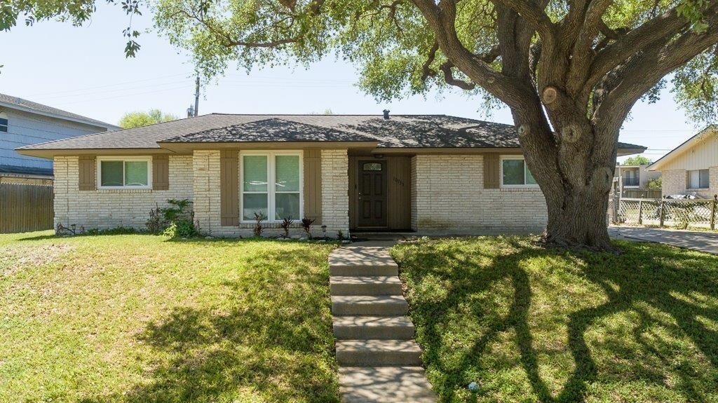 10733 Timbergrove Property Photo 1