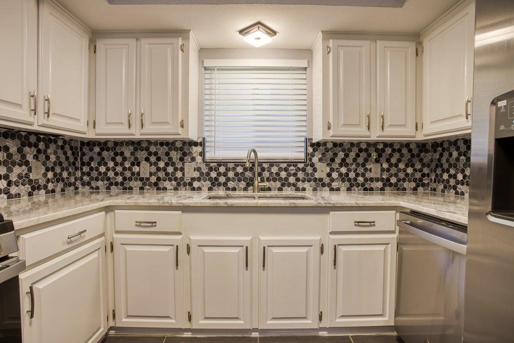10733 Timbergrove Property Photo 10