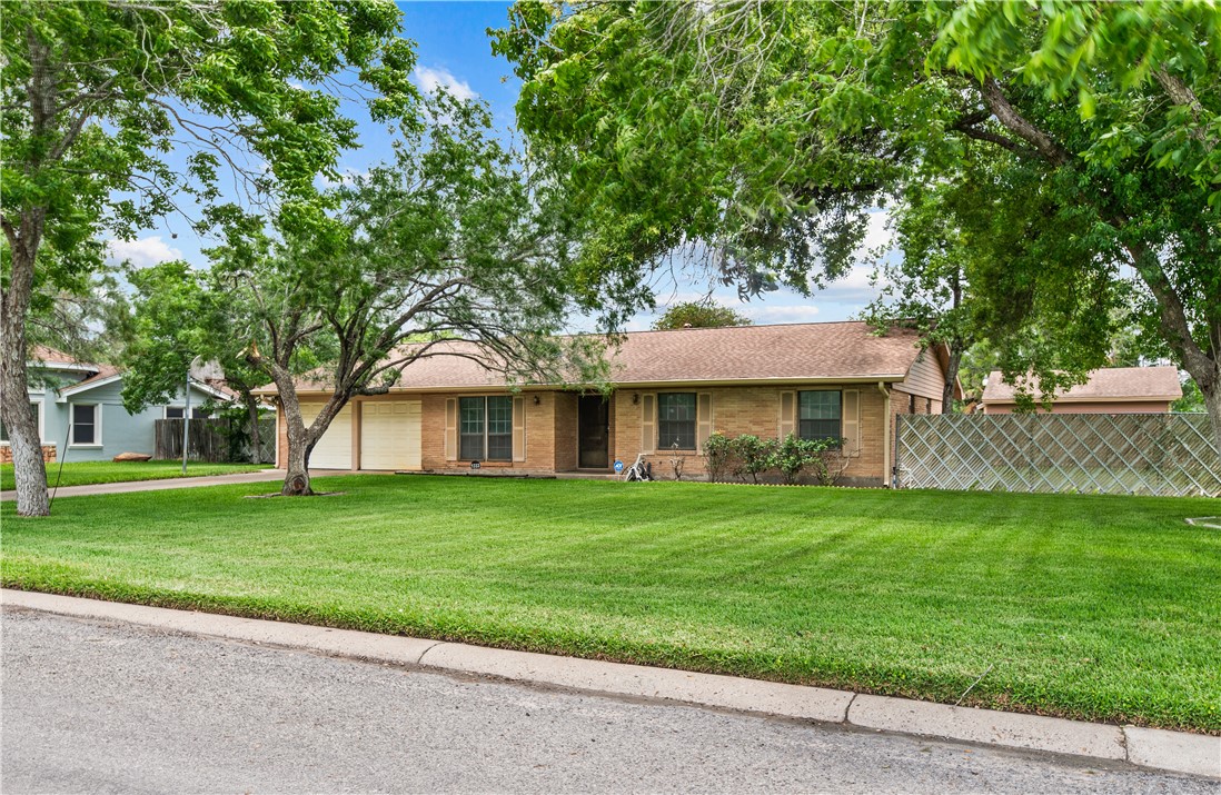 1333 Rose Dr Property Photo 1