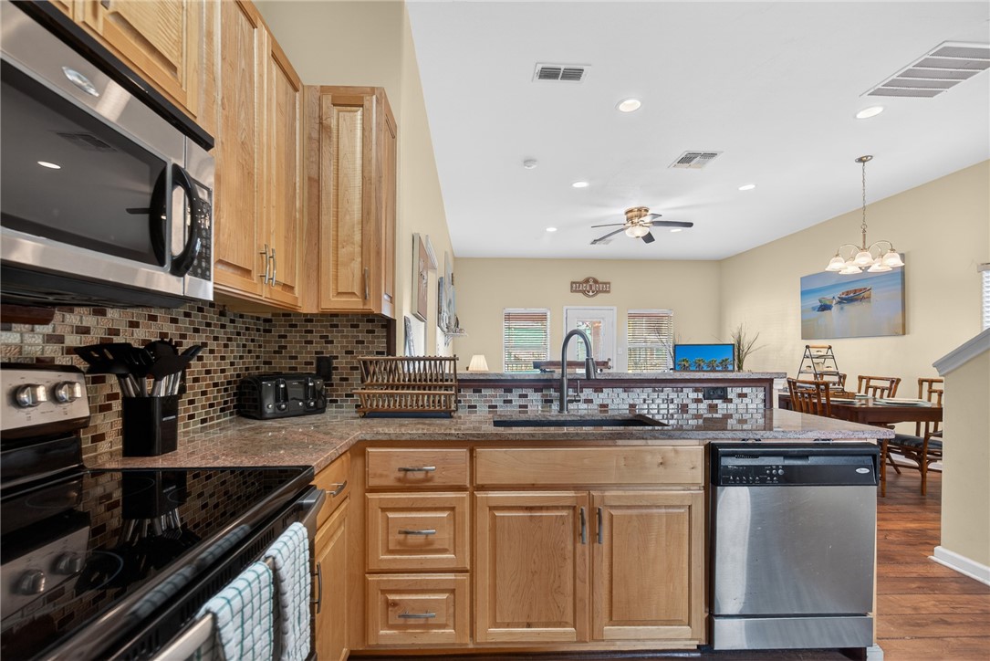162 La Concha Blvd 39 Property Photo 7