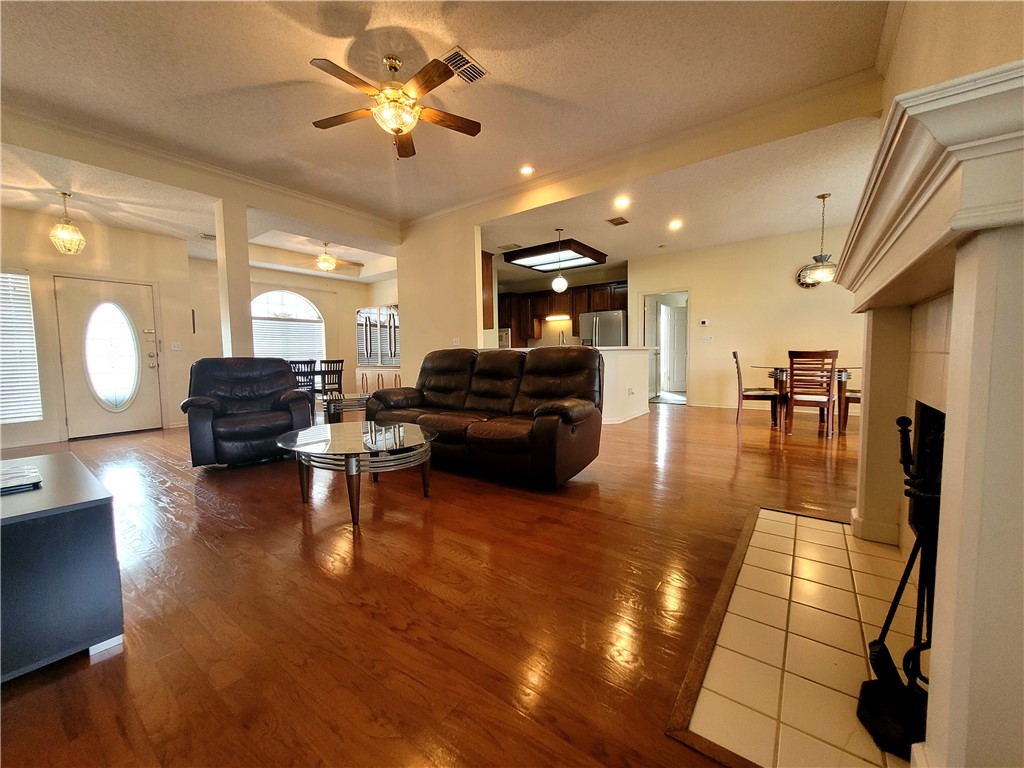 4914 Kerrville Dr Property Photo 6