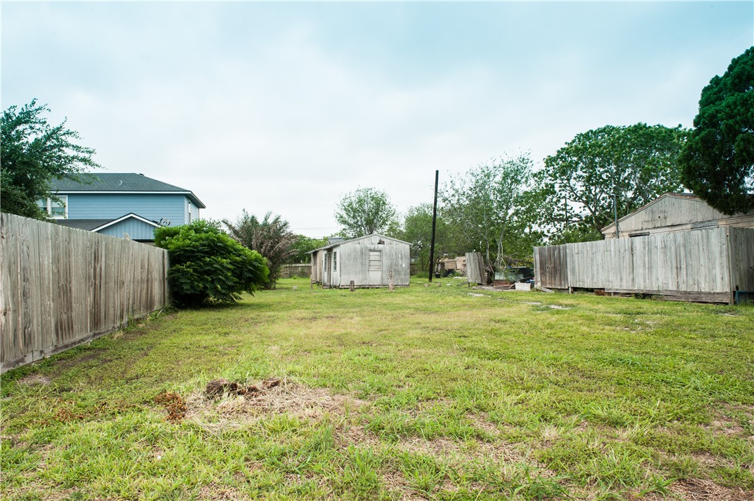 2621 Johanna St Property Photo 3
