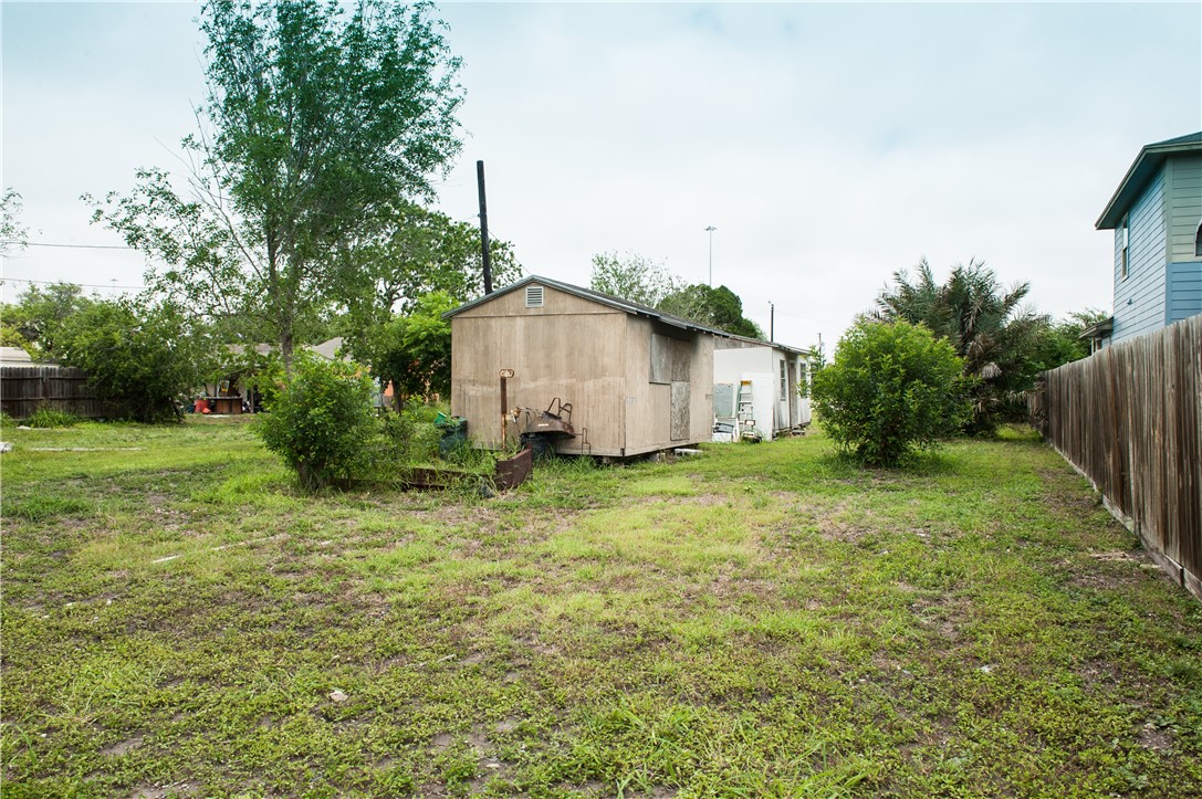 2621 Johanna St Property Photo 6