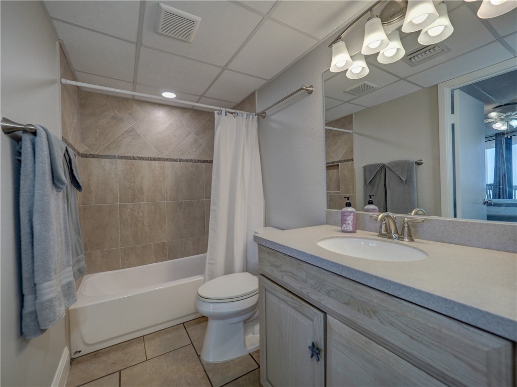 1000 Lantana Dr 605 Property Photo 17