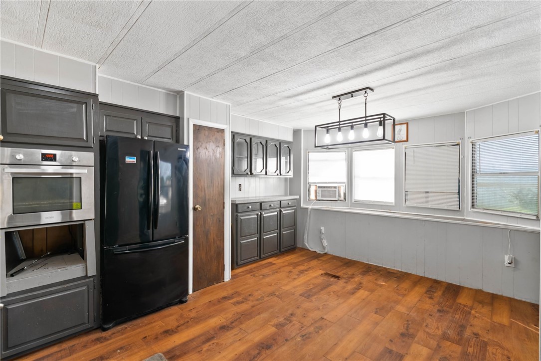174 Western Skies Property Photo 4