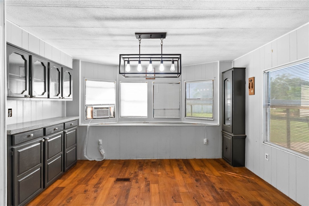 174 Western Skies Property Photo 5