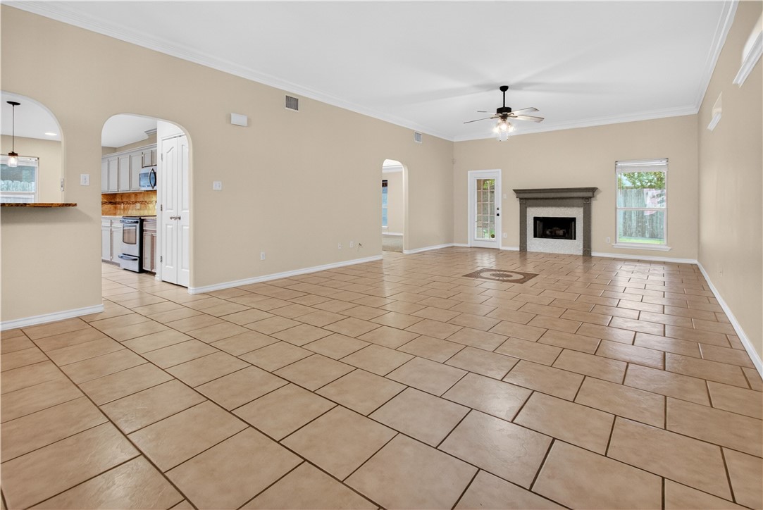 3125 Bourgogre Dr Property Photo 9