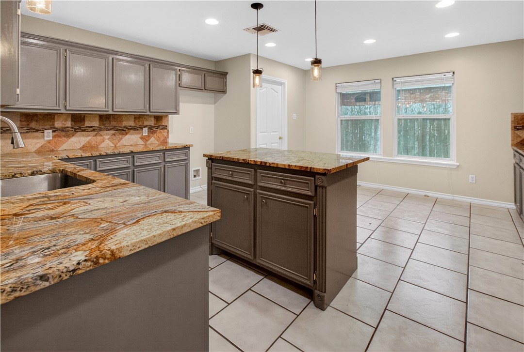 3125 Bourgogre Dr Property Photo 11