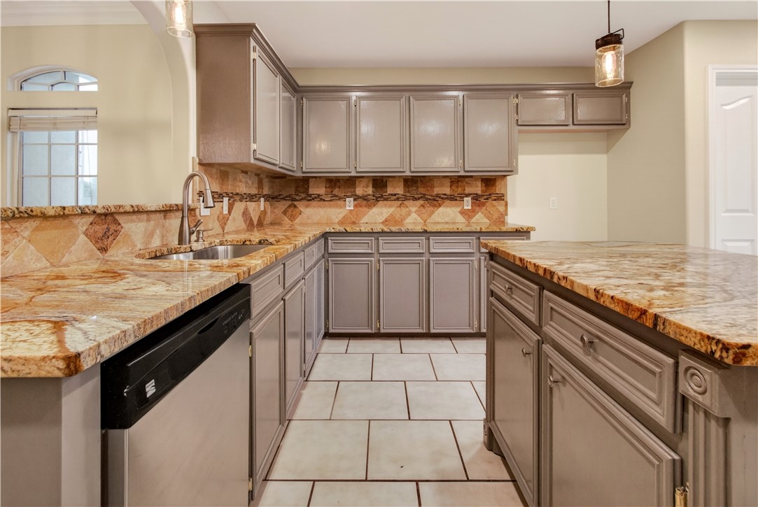 3125 Bourgogre Dr Property Photo 16