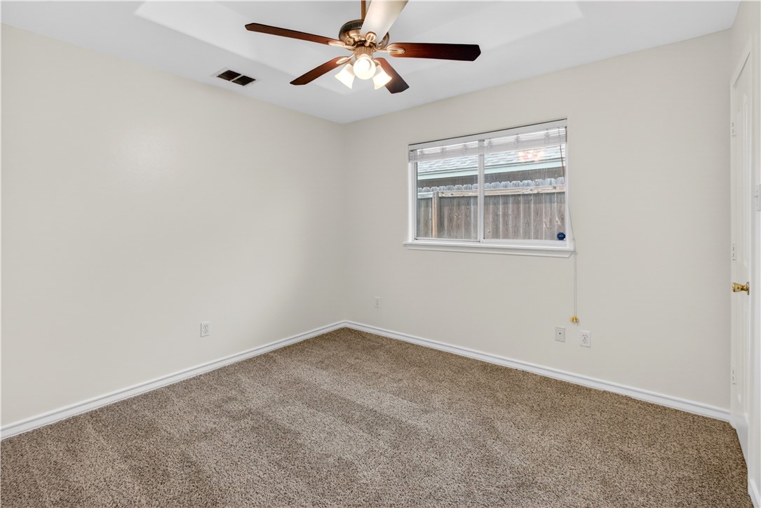 3125 Bourgogre Dr Property Photo 28