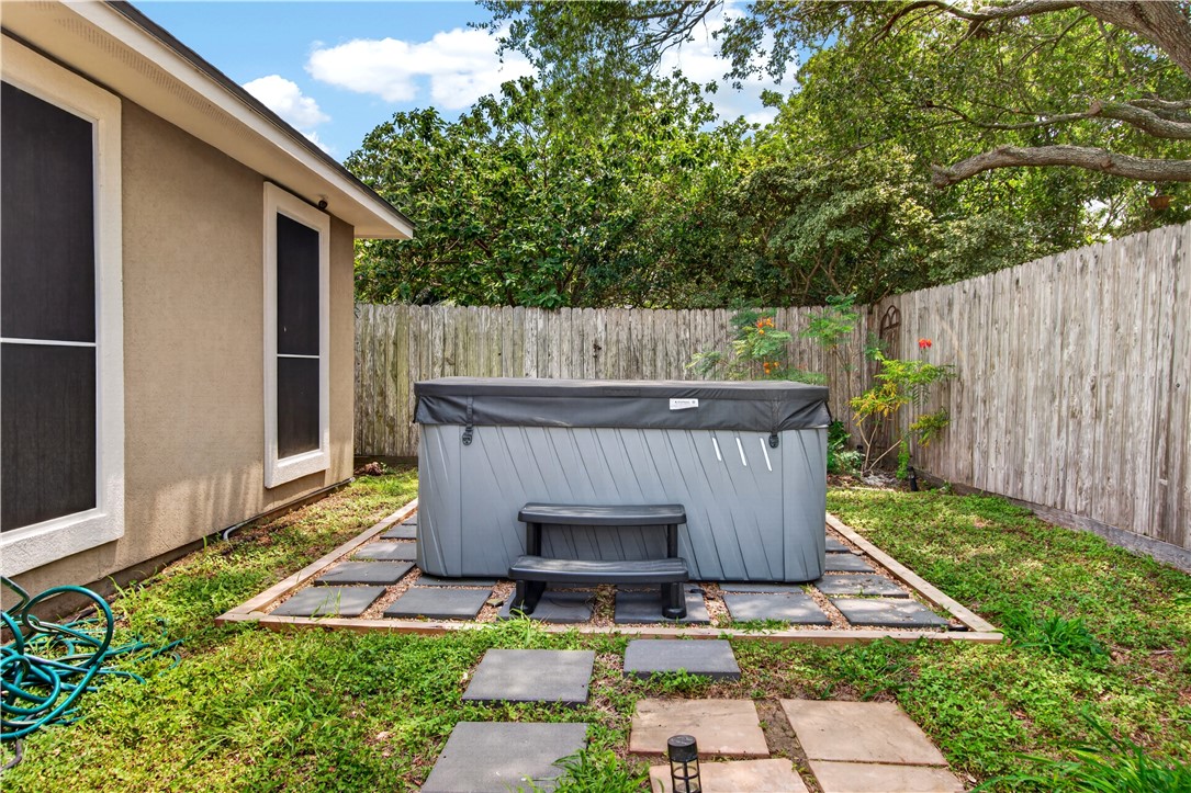 3125 Bourgogre Dr Property Photo 34