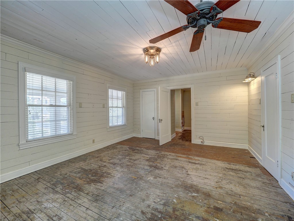 201 Del Mar Blvd Property Photo 37