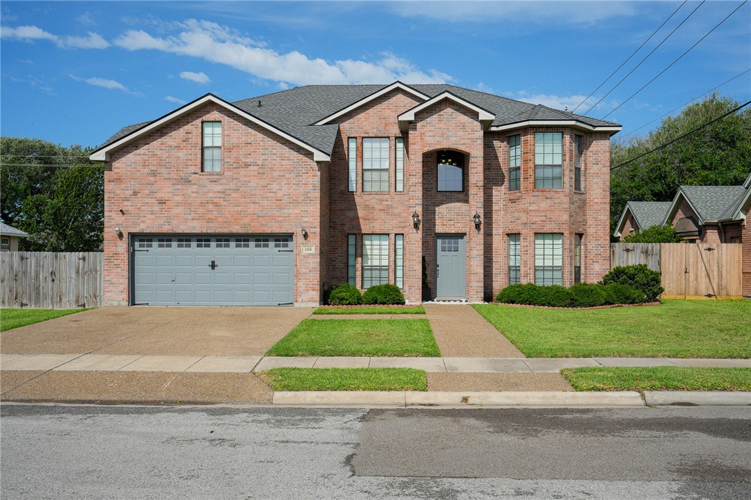 202 Augusta Dr Property Photo 1