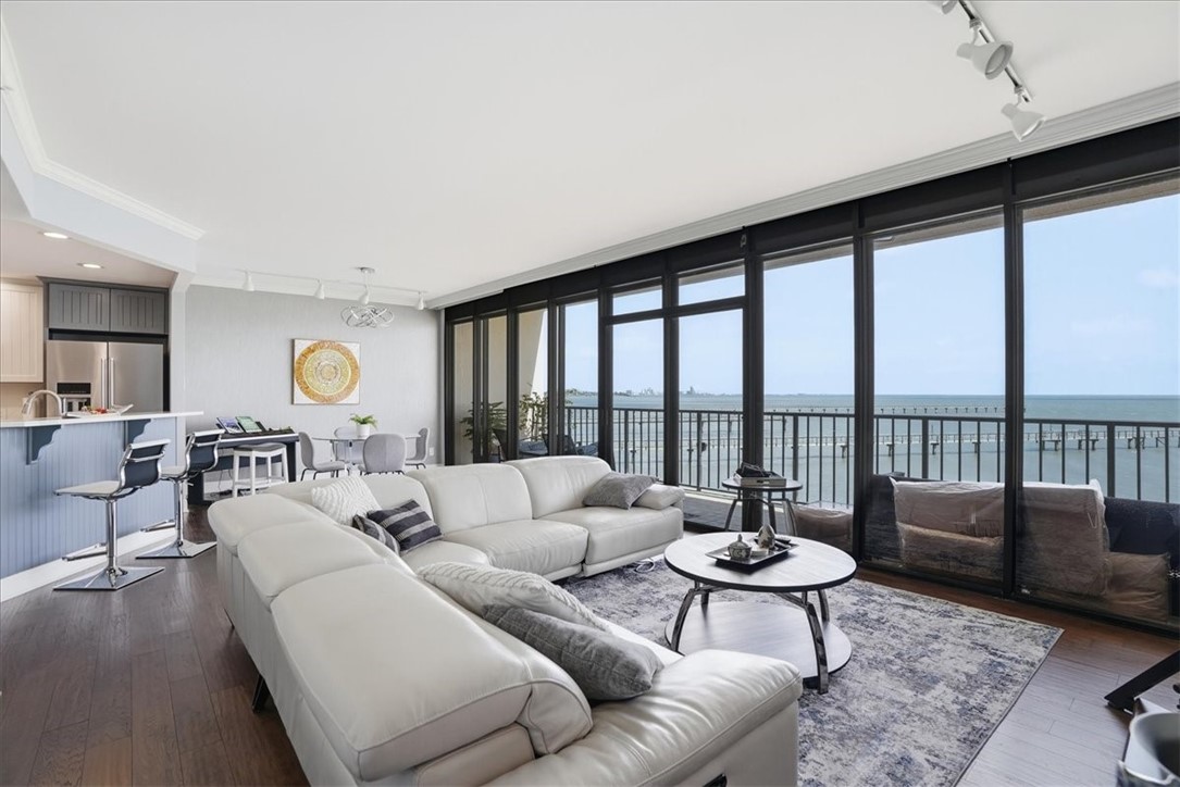 4350 Ocean Dr 204 Property Photo
