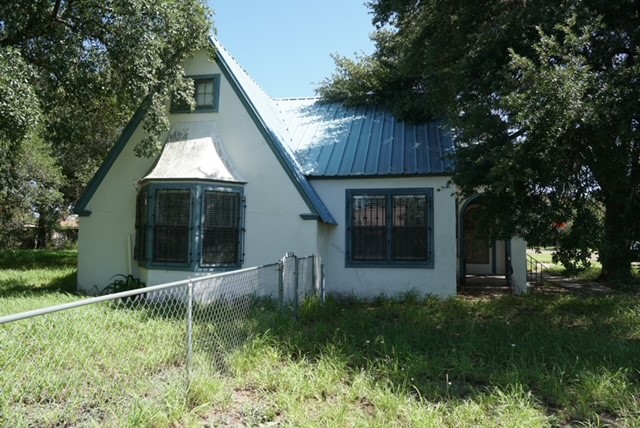 701 N Gudron Ave Property Photo 22