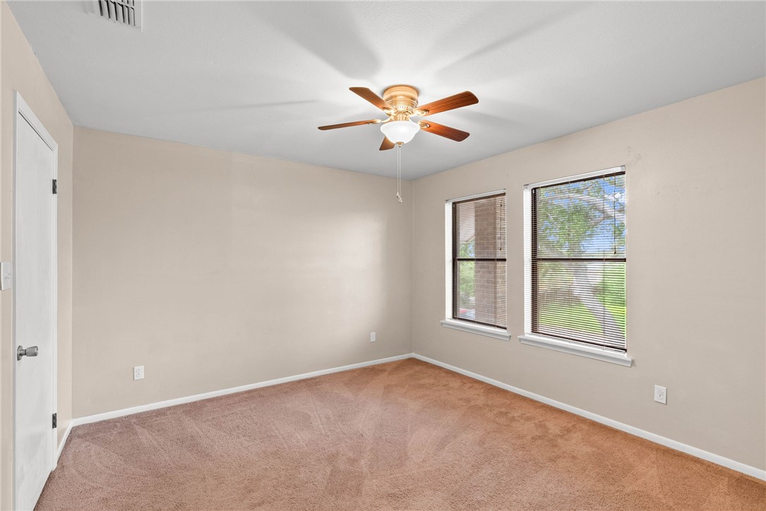 354 Claremore St Property Photo 17